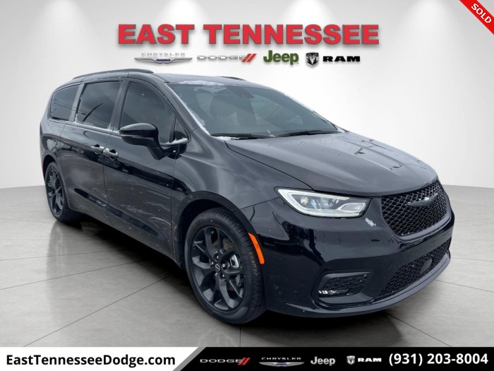very clean CHRYSLER PACIFICA 2026 CHRYSLER PACIFICA LIMITED